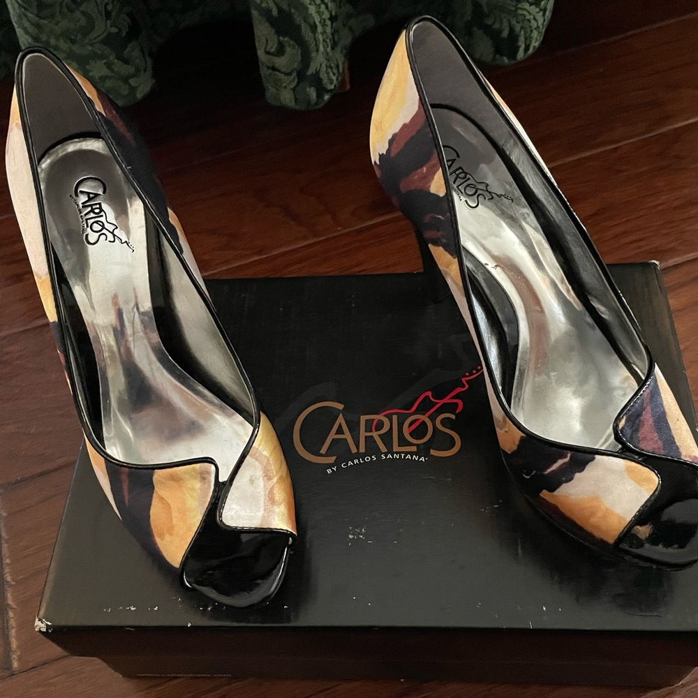 Carlos Santana Heels! They are eye catching! 😜